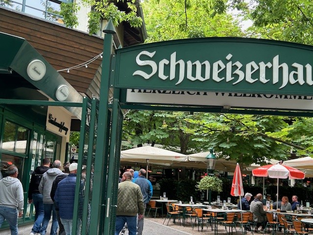 Schöll Bau Firmenausflug Schweizerhaus